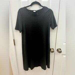 New with tags womens GAP Black Softspun A-Line Swing Dress Size Small